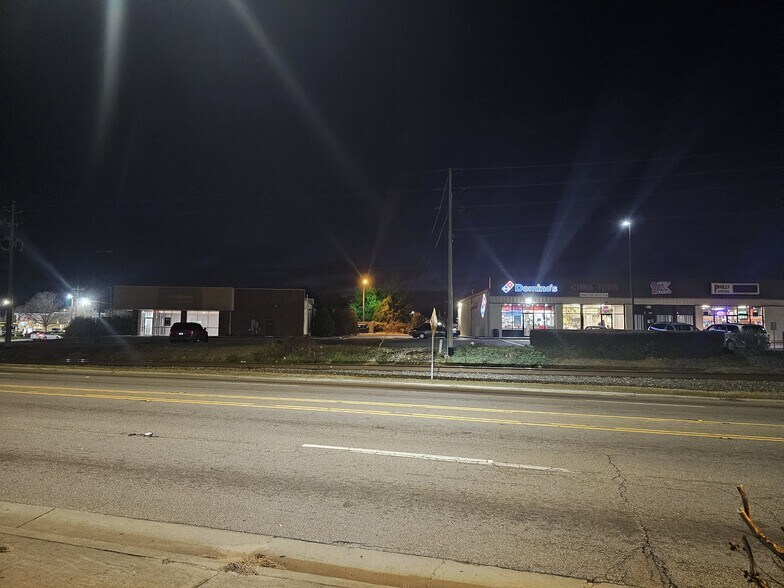 More Photos Of 597 Whitman St, Orangeburg Freestanding For Sale