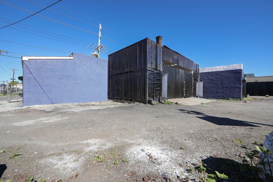 More Photos Of 250 Mechanic St, Camden Manufacturing For Lease