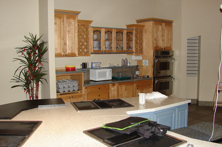 More Photos Of 226 Pine St, Abilene Storefront Retail Office For Sale