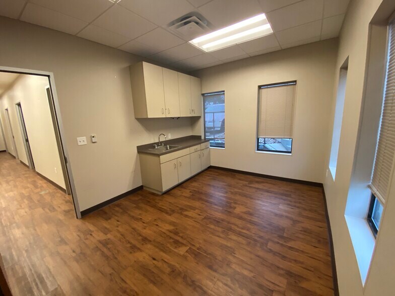 More Photos Of 11901 Parmer Ln, Cedar Park Medical For Lease