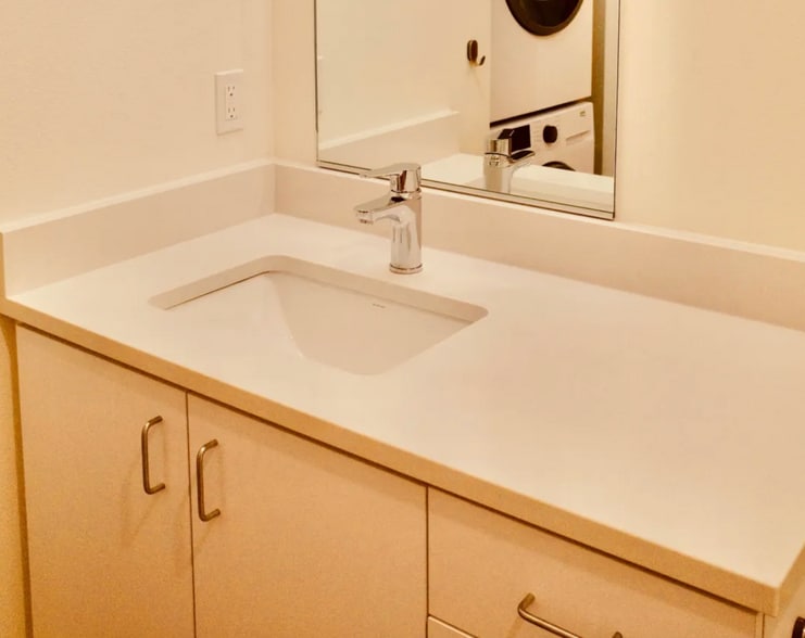 More Photos Of 1407 SE Cora St, Portland Restaurant For Sale