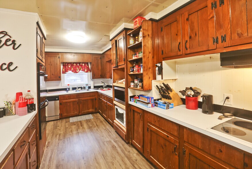 More Photos Of 43 Europe Ln, Clayton Apartments For Sale