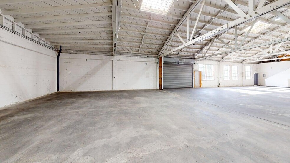 More Photos Of 415 E 10th St, Pittsburg Warehouse For Sale
