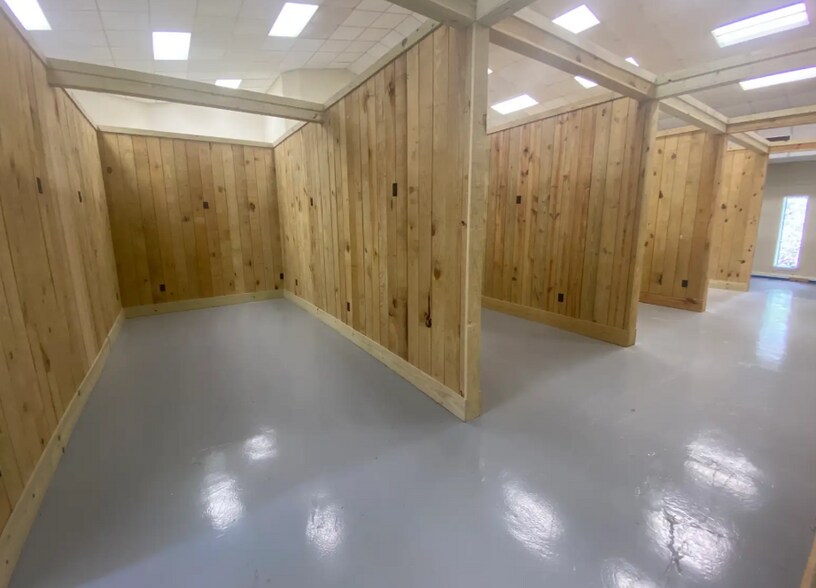 More Photos Of 78263 Highway 25, Folsom Light Manufacturing For Sale