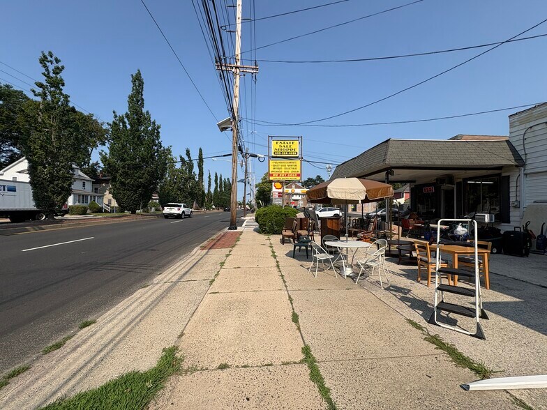 More Photos Of 2048 S Broad St, Hamilton Storefront For Sale