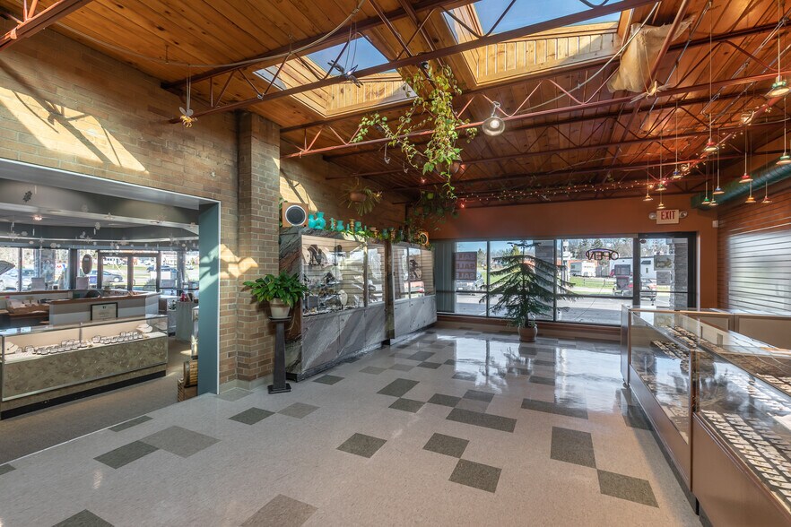 More Photos Of 26000 Chardon Rd, Richmond Heights Freestanding For Sale