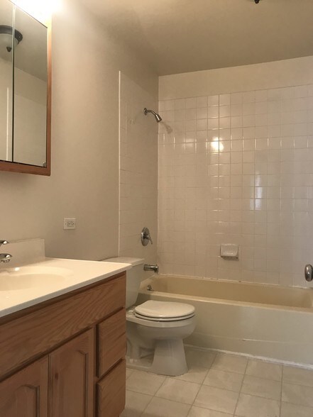 More Photos Of 175 N Washington St, Wheaton Office Residential For Sale
