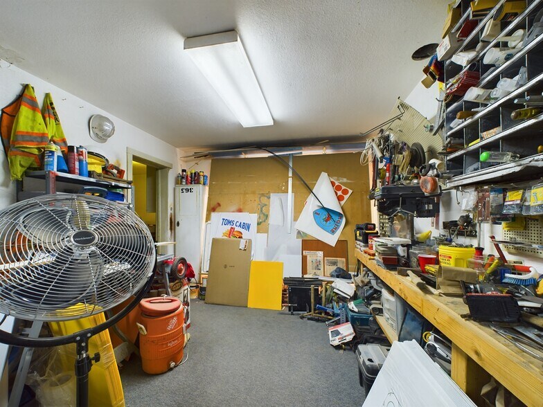 More Photos Of 615 S Washington Ave, Emmett Freestanding For Sale