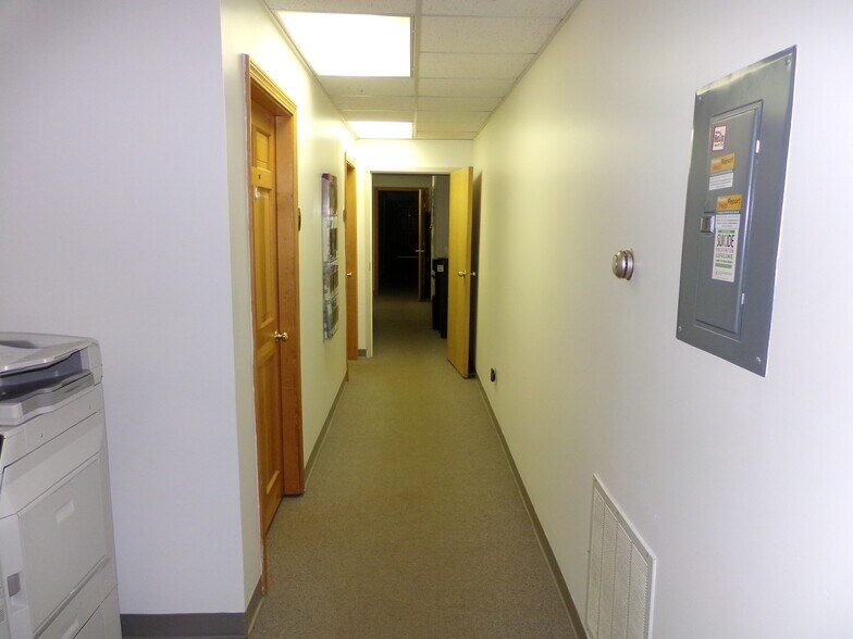 More Photos Of 67 Water St, Laconia Medical For Lease