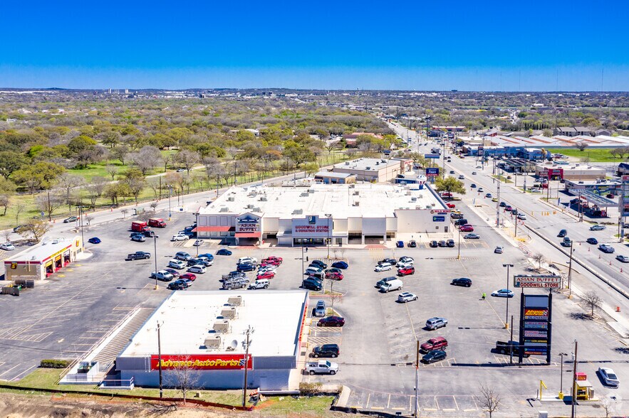 More Photos Of 1533 Austin Hwy, San Antonio Unknown For Lease