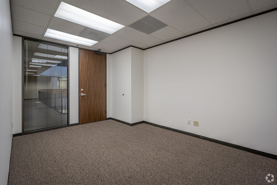 Photo of 5th Floor Ste 520