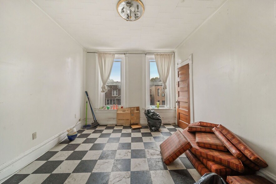 More Photos Of 2236 W 19th St, Chicago Apartments For Sale