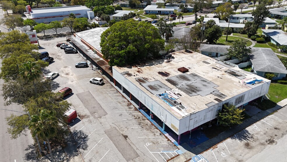 More Photos Of 1900 16th St N, Saint Petersburg Freestanding For Sale