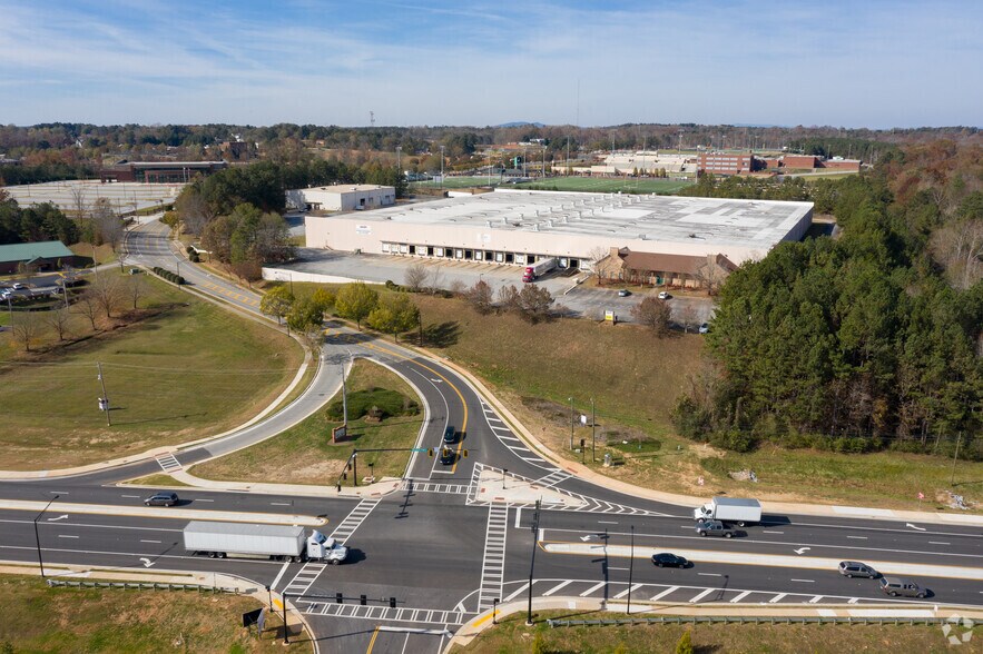 More Photos Of 2800 Sawnee Ave, Buford Warehouse For Lease