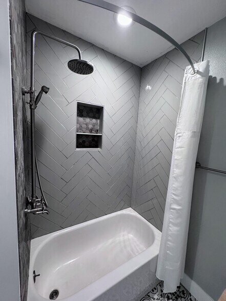 More Photos Of 1505 NW 10th Ave, Camas Multifamily For Sale