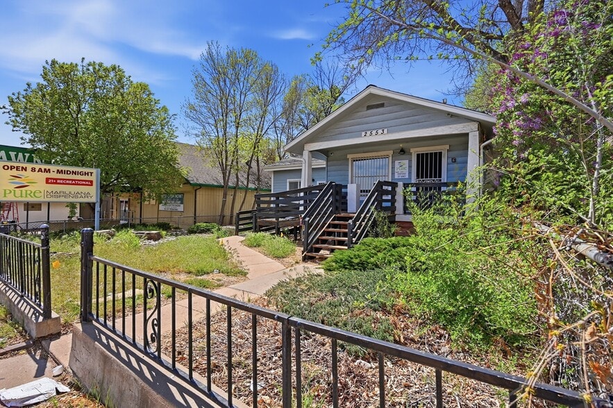 More Photos Of 2553 Sheridan Blvd, Edgewater General Retail For Sale