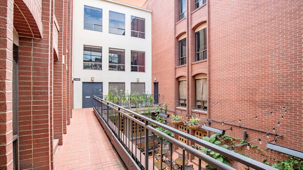 More Photos Of 850 Montgomery St, San Francisco Office For Lease