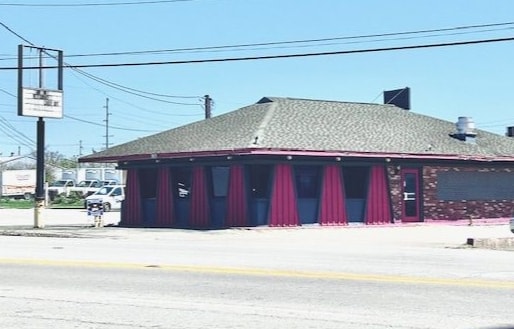 Primary Photo Of 3927 Dixie Hwy, Louisville Restaurant For Sale