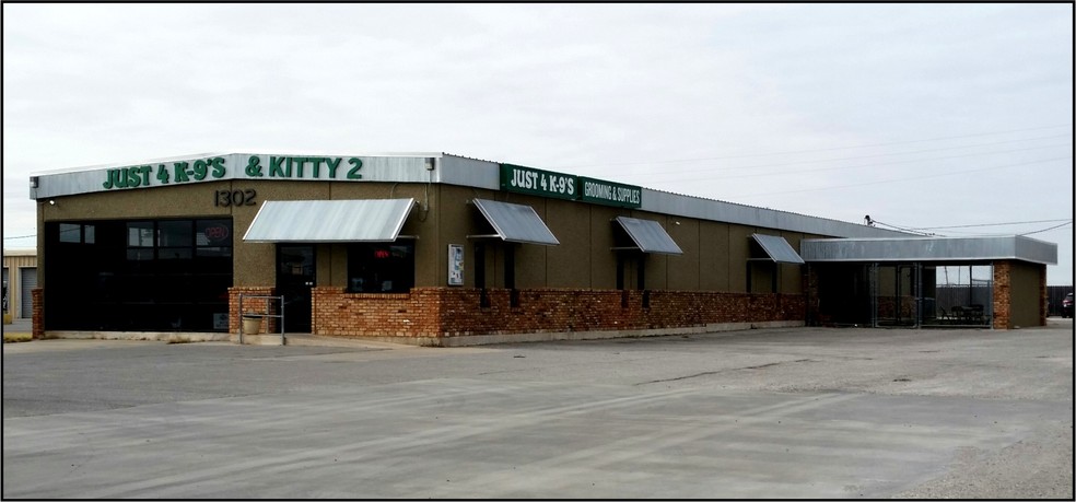 Primary Photo Of 1308 NW 47th St, Lawton General Retail For Sale