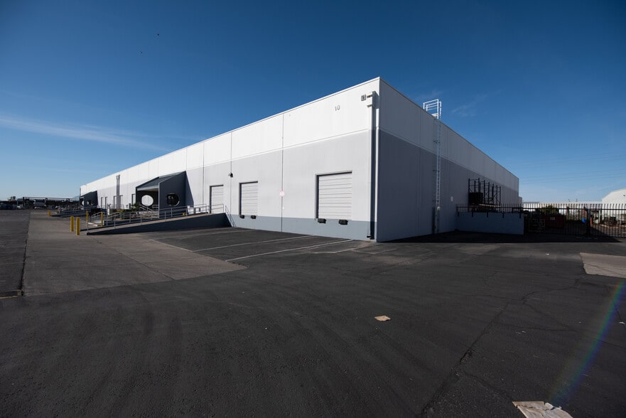 More Photos Of 10 S 48th Ave, Phoenix Unknown For Lease