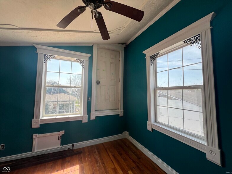 More Photos Of 100 S 19th St, New Castle Storefront Retail Residential For Sale