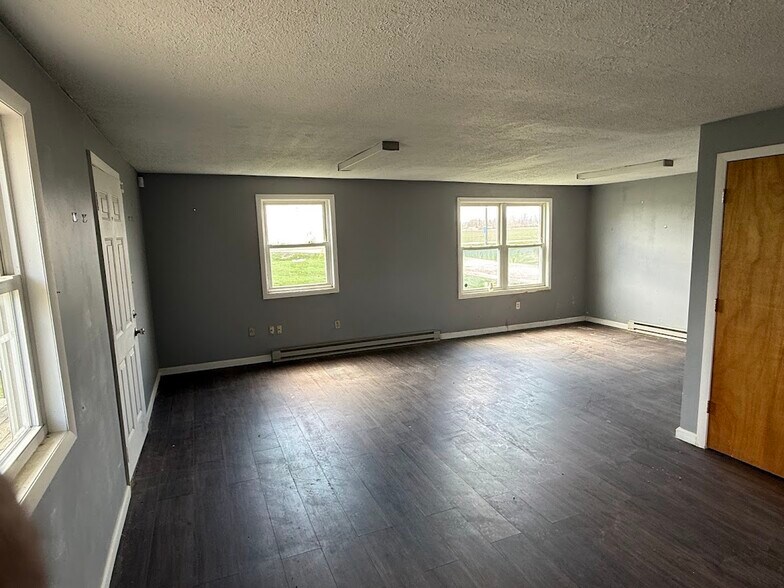 More Photos Of 2696 E Lytle 5 Points Rd, Dayton Industrial For Lease