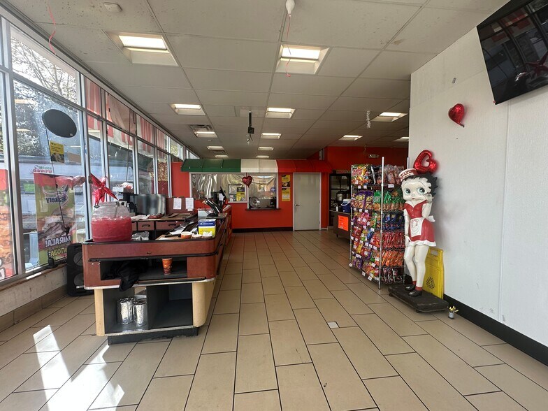 More Photos Of 601 Bird Ave, San Jose General Retail For Sale