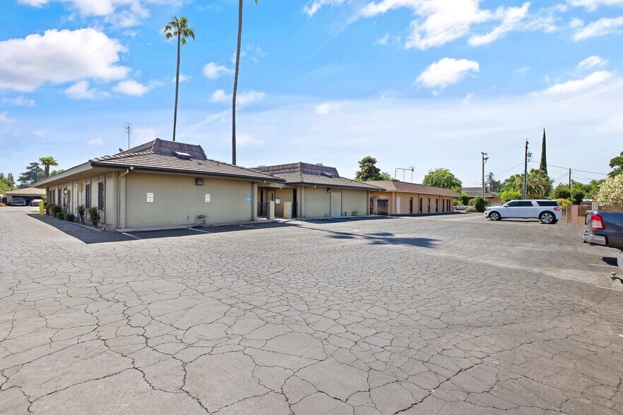 More Photos Of 561 N Alta Ave, Dinuba Medical For Lease