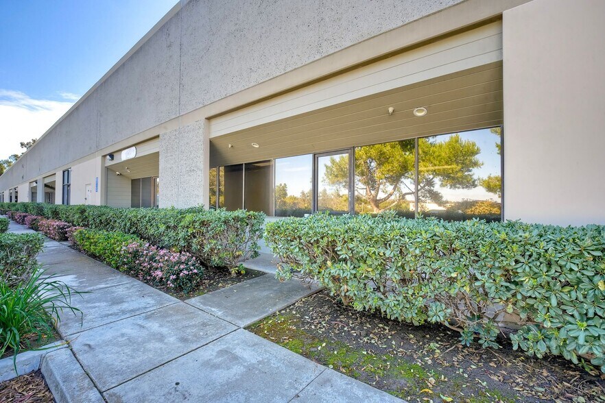 More Photos Of 2221 Las Palmas Dr, Carlsbad Warehouse For Sale