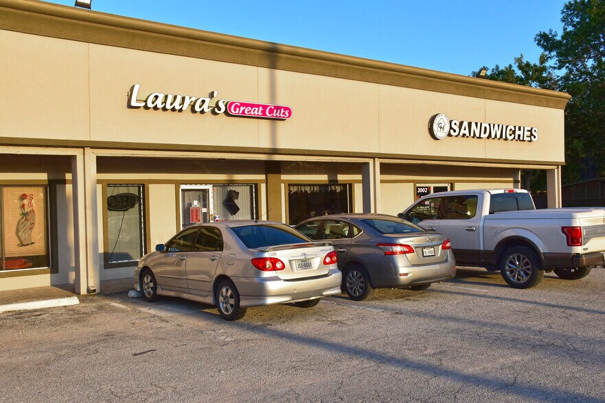 More Photos Of 3000-3010 Garth Rd, Baytown Storefront For Sale