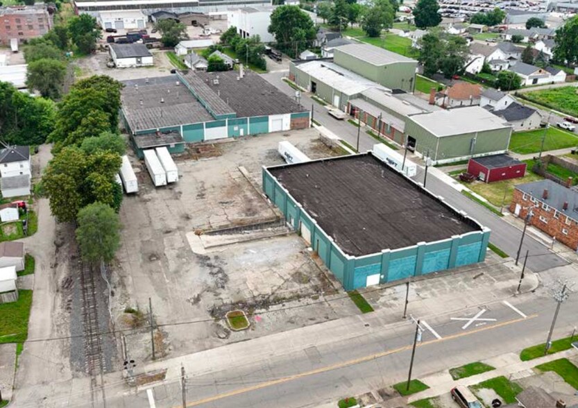 More Photos Of 1800 Clayton Ave, Middletown Warehouse For Lease