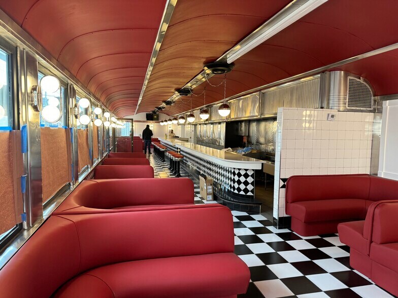 More Photos Of 455 E 18th St, Paterson Restaurant For Sale