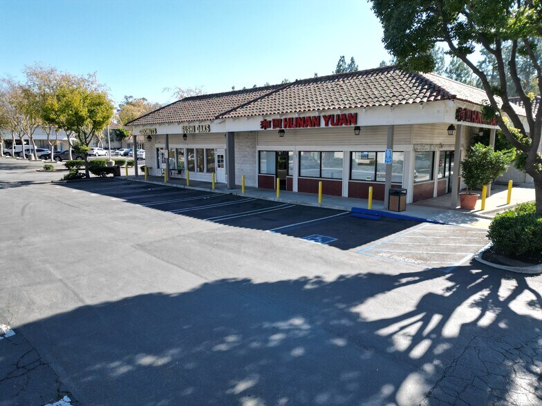 More Photos Of 2080-2170 Newbury Rd, Thousand Oaks Unknown For Lease