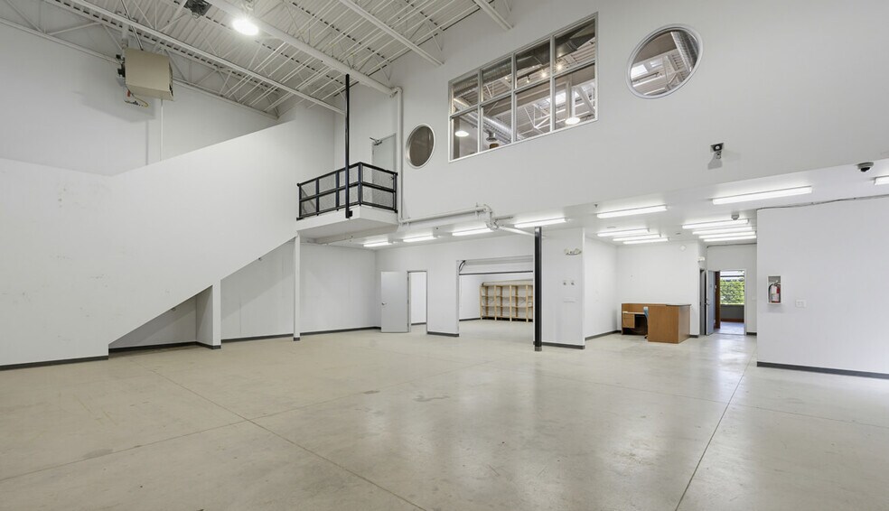 More Photos Of 19140 28th Ave, Surrey Warehouse For Sale