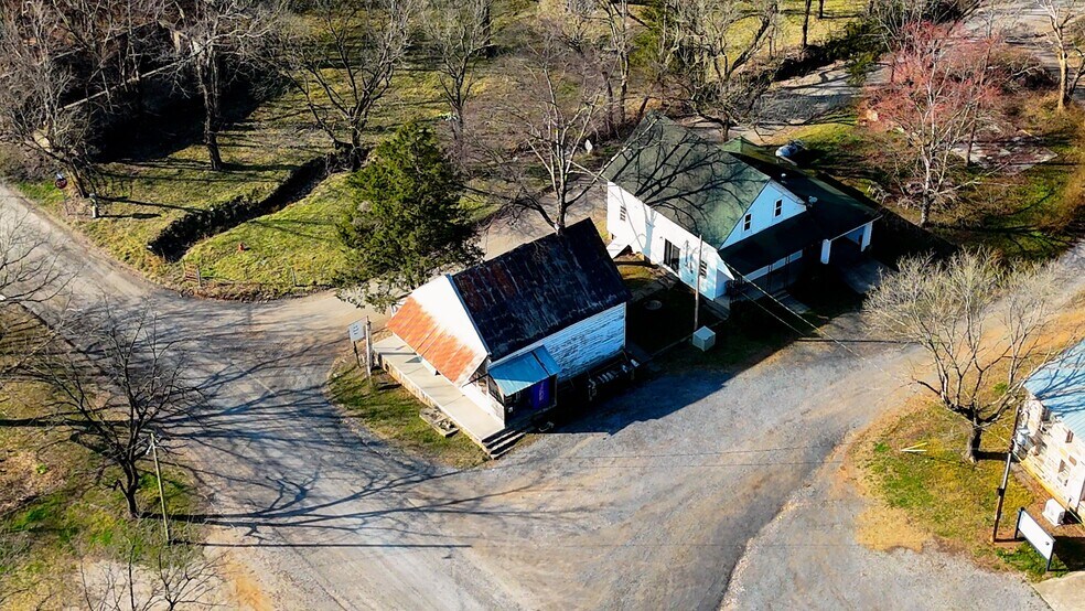 More Photos Of 128 River Rd, Marshall General Retail For Sale