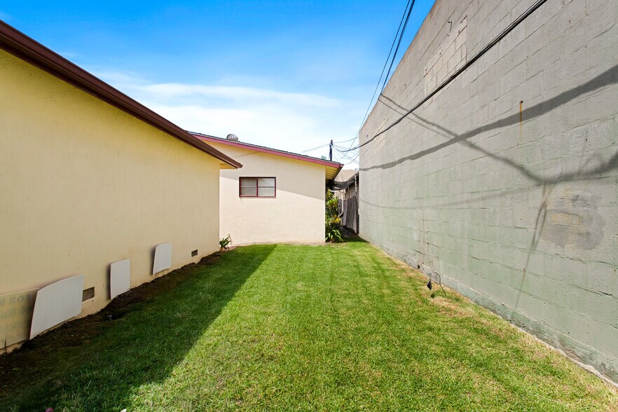 More Photos Of 2553 Nina St, Pasadena Apartments For Sale