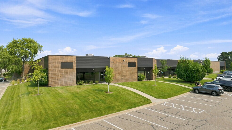 More Photos Of 1301 Corporate Center Dr, Eagan Unknown For Lease