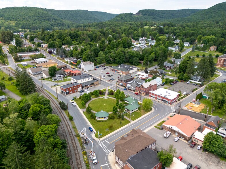 More Photos Of 23 E Main St, Hancock Restaurant For Sale