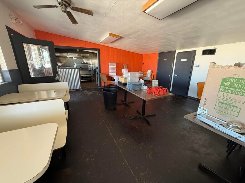 More Photos Of 507 E North Ave, Tonkawa Fast Food For Sale