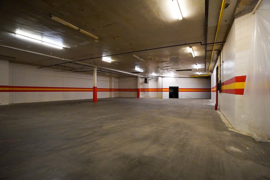 More Photos Of 1612-1616 Moore St, Cincinnati Manufacturing For Sale