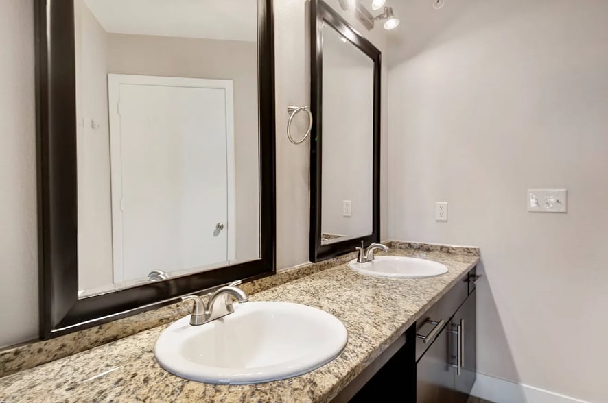 More Photos Of 4123 Cedar Springs Rd, Dallas Apartments For Lease