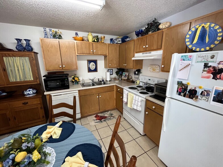 More Photos Of 21A Middleton Blvd, Williamston Apartments For Sale