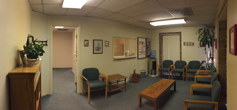 More Photos Of 6116 Rolling Rd, Springfield Medical For Lease