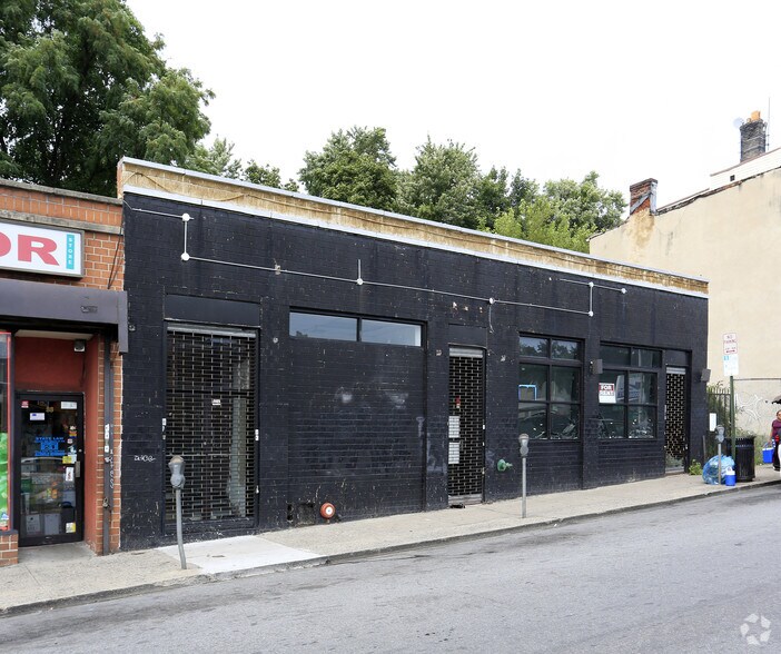More Photos Of 39 Palisade Ave, Yonkers Bar For Lease