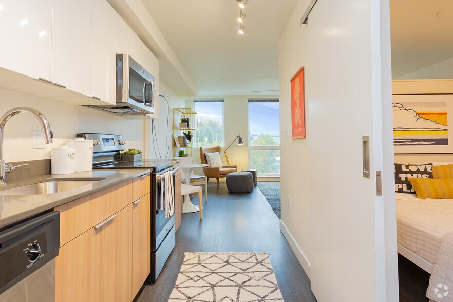More Photos Of 718 Rainier Ave S, Seattle Apartments For Lease