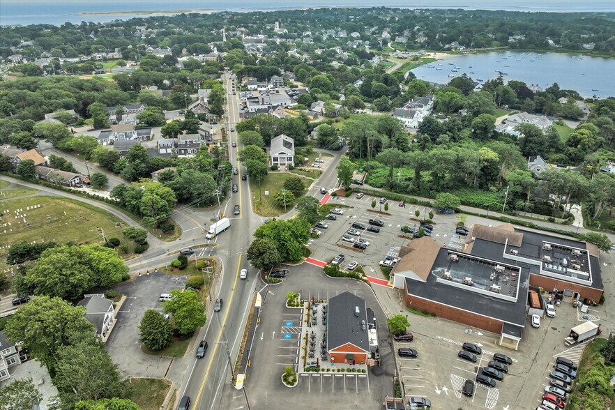 More Photos Of 859 Main St, Chatham Freestanding For Sale