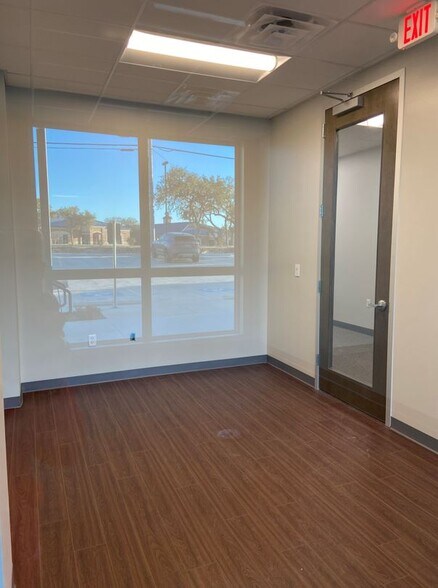 More Photos Of 3216 Napier Park, Shavano Park Medical For Lease