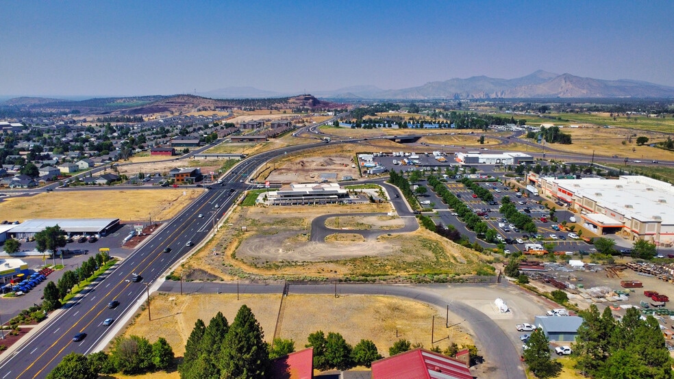 More Photos Of NW 4th St, Redmond Land For Sale