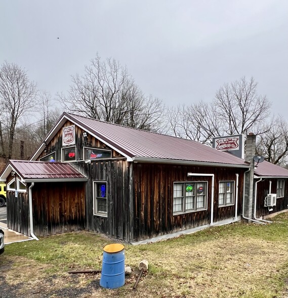 Primary Photo Of 4547 Red Rock Rd, Benton Restaurant For Sale