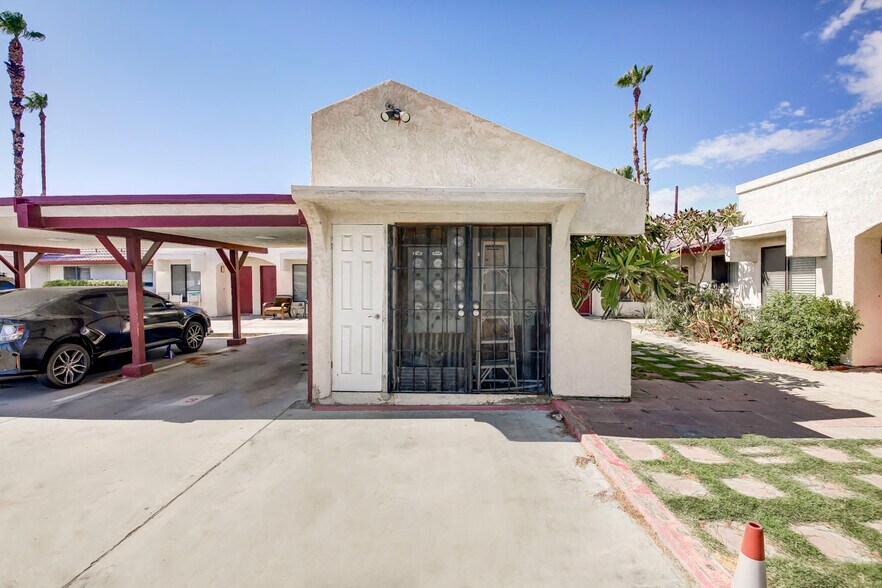 More Photos Of 43965 Towne St, Indio Apartments For Sale